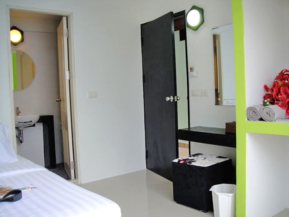 Harmony Bed & Bakery Bed & Breakfast Koh Lipe Exterior foto